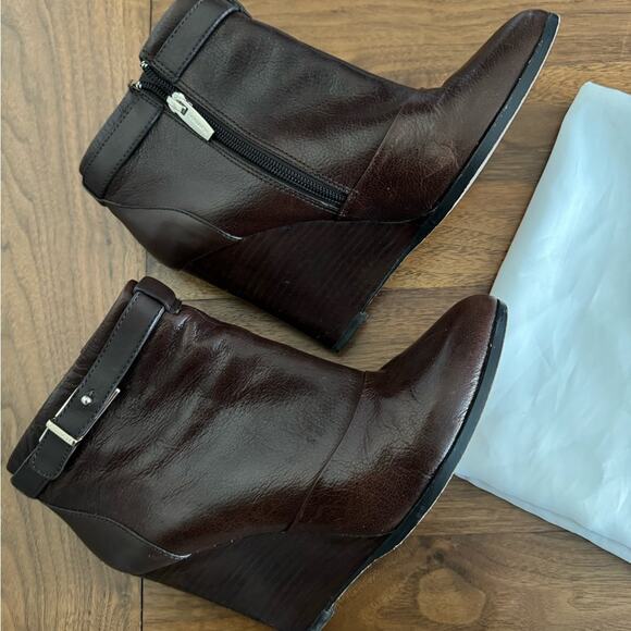 Coach Boots Melody Womens Size 7 Brown Leather Side Zip Wedge Ankle Booties - Picture 2 of 10